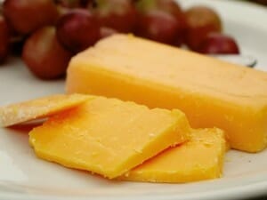 Hook's cheddar block with slices