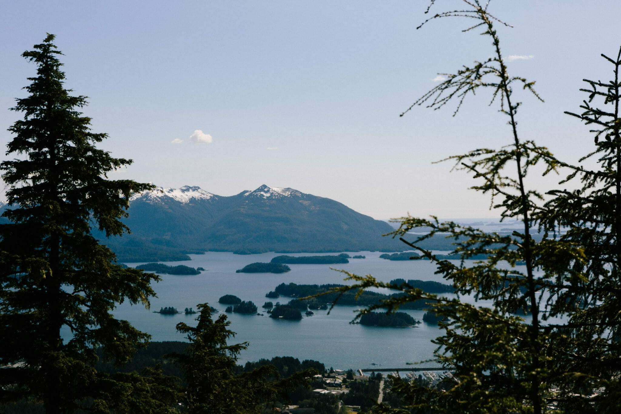 Scenic photo of mountains in Alaska